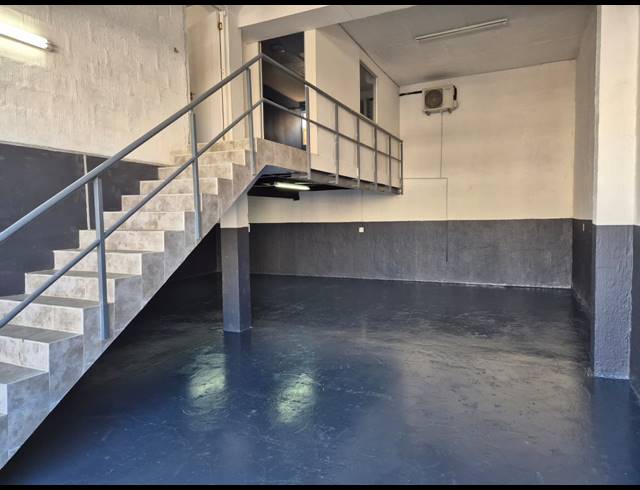 189M² MINI FACTORY TO LET IN GLEN ANIL